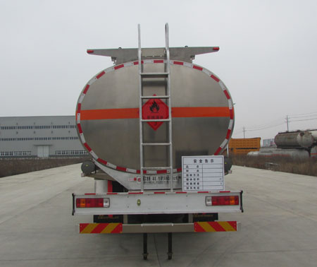 解放前四后八鋁合金運油車