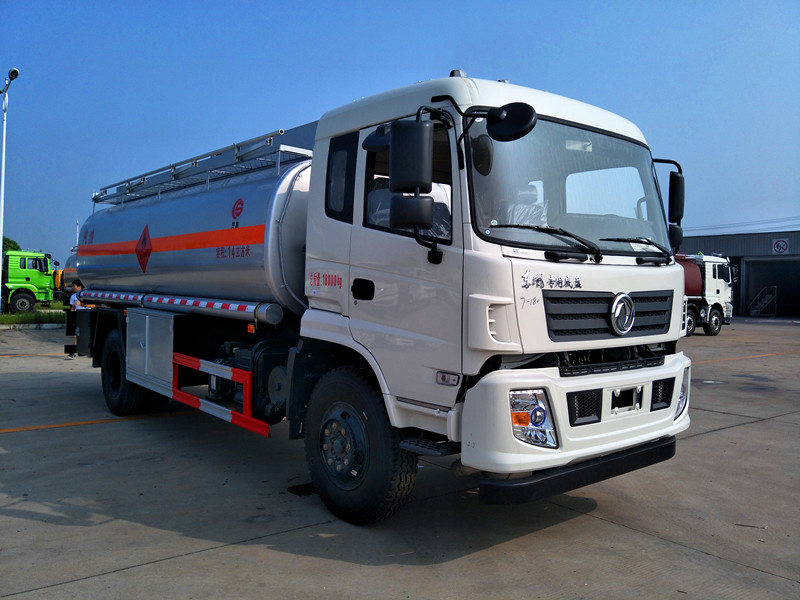 東風(fēng)14方油罐車