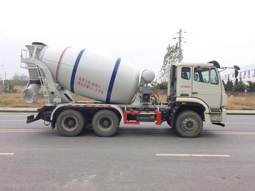 楚勝牌CSC5255GJBZ型混凝土攪拌運(yùn)輸車